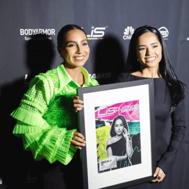 Becky G_Diana Flores Pionera Award